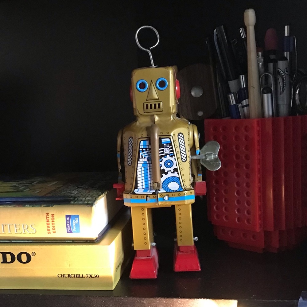 Wind up walking tin toy robot- vintage look